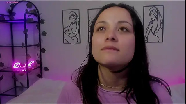 Megan Rodrigo online show from January 23, 7:51 pm