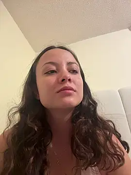 Megan Rodrigo online show from April 3, 10:02 am