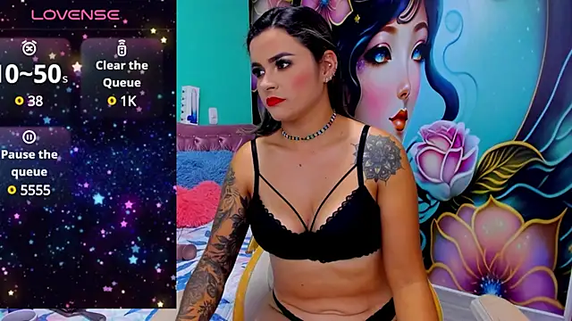 Snapshot of mia_bigtits17 chatting on December 13, 10:23 pm mia bigtits17 online show from December 13, 10:23 pm