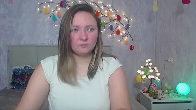 SallyVerda online show from March 31, 5:35 pm