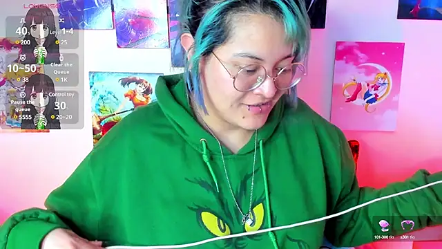 Snapshot of lucky-leah chatting on January 24, 3:43 am lucky-leah online show from January 24, 3:43 am
