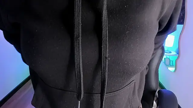 lucky-leah online show from January 15, 4:06 am