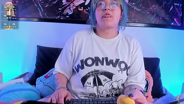 lucky-leah online show from April 15, 1:34 am