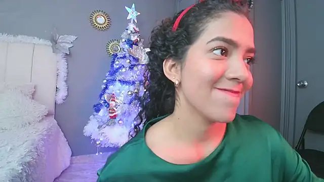 Snapshot of arteverena chatting on December 15, 7:42 pm arteverena online show from December 15, 7:42 pm