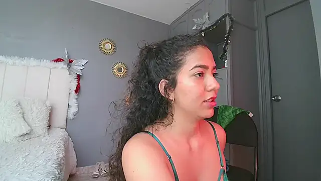 Snapshot of arteverena chatting on December 29, 11:08 pm arteverena online show from December 29, 11:08 pm