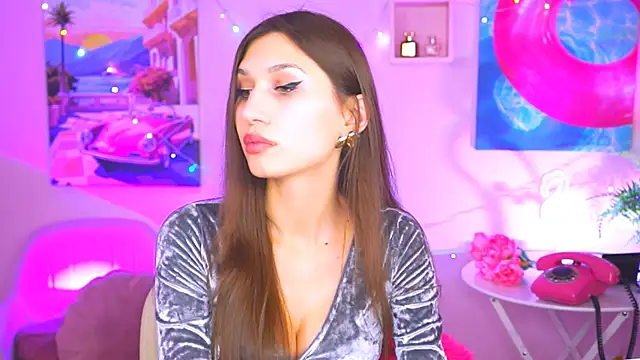 MollyPerry online show from December 20, 10:11 pm