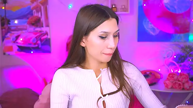 MollyPerry online show from February 20, 4:14 pm