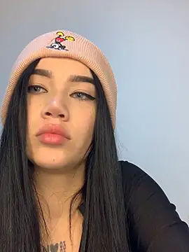 Ambar R0SSE online show from March 4, 3:22 am