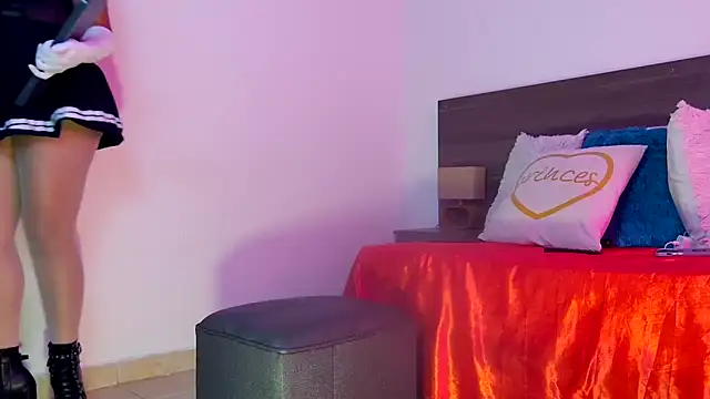 Snapshot of Mila_cams1_ chatting on November 6, 6:42 pm Mila cams1 online show from November 6, 6:42 pm