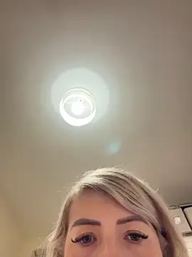 xxcurvyjessiexx online show from December 4, 6:27 pm