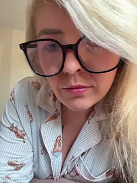 xxcurvyjessiexx online show from March 29, 10:48 am