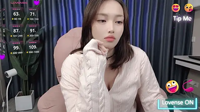 Snapshot of Cothy_Ti chatting on January 18, 5:59 pm Cothy Ti online show from January 18, 5:59 pm