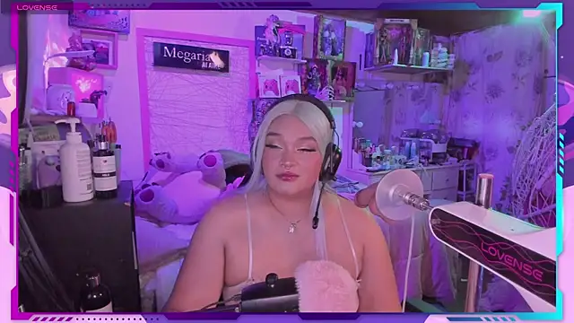 MegariaB online show from September 13, 3:39 am