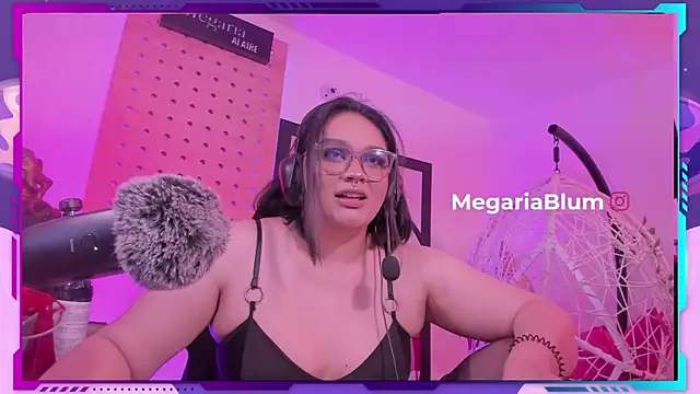 Snapshot of MegariaB chatting on July 16, 3:34 am MegariaB online show from July 16, 3:34 am