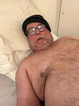 Snapshot of Drummajor chatting on January 22, 5:37 am Drummajor online show from January 22, 5:37 am