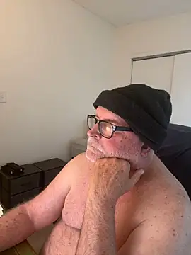 Snapshot of Drummajor chatting on March 8, 12:33 am Drummajor online show from March 8, 12:33 am