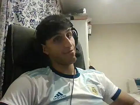 Snapshot of Andleo_ chatting on November 14, 3:27 am Andleo online show from November 14, 3:27 am