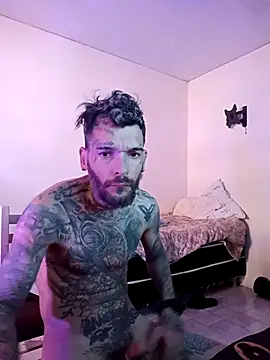 Snapshot of Yuni_clavwro chatting on October 13, 7:47 pm Yuni clavwro online show from October 13, 7:47 pm