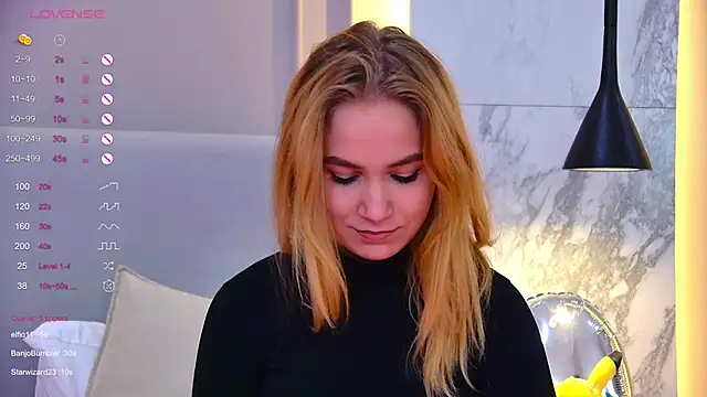 EllenaGreen online show from December 5, 8:44 pm