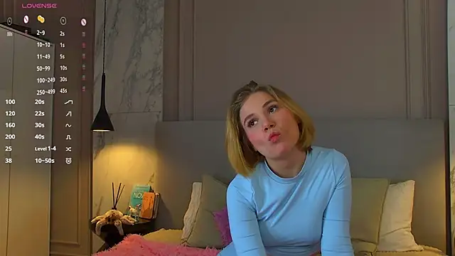 EllenaGreen online show from February 8, 8:53 pm