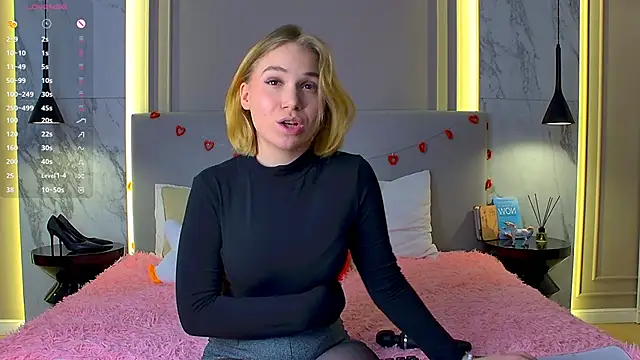 EllenaGreen online show from March 4, 6:07 pm