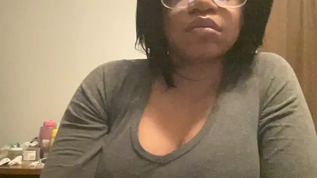 MommyConfident online show from January 12, 11:10 pm