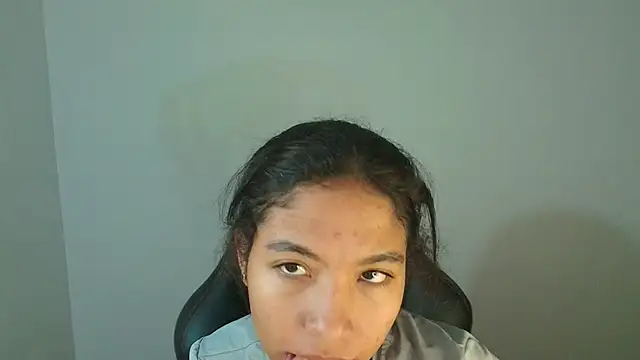 Snapshot of samy_jonnes_ chatting on October 29, 1:30 am samy jonnes online show from October 29, 1:30 am