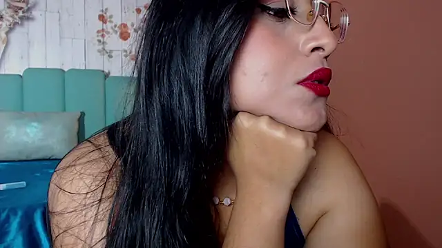 Alison Simmons online show from December 21, 6:44 pm