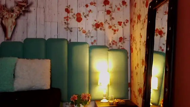 Alison Simmons online show from January 30, 12:37 pm