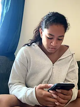 Snapshot of VanessaBling chatting on January 14, 4:12 pm VanessaBling online show from January 14, 4:12 pm