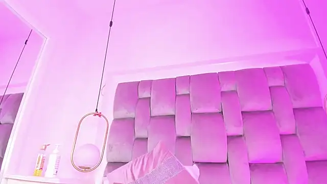 PamelaMendez  online show from February 2, 12:13 pm