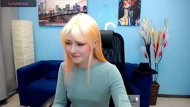 Snapshot of Tweet88 chatting on December 4, 5:33 pm Tweet88 online show from December 4, 5:33 pm