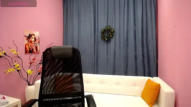 Snapshot of Tweet88 chatting on December 24, 4:08 pm Tweet88 online show from December 24, 4:08 pm