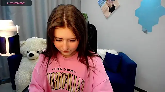 Snapshot of Tweet88 chatting on March 7, 5:38 pm Tweet88 online show from March 7, 5:38 pm