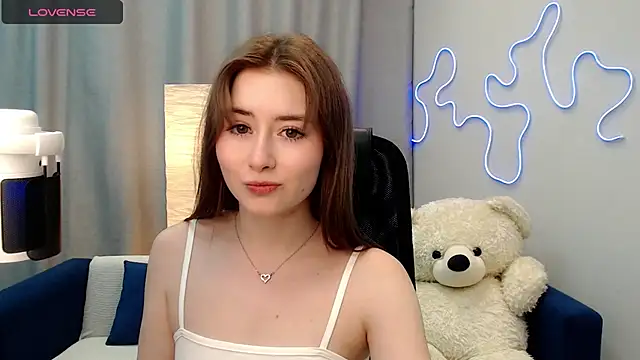 Snapshot of Tweet88 chatting on March 21, 9:34 am Tweet88 online show from March 21, 9:34 am