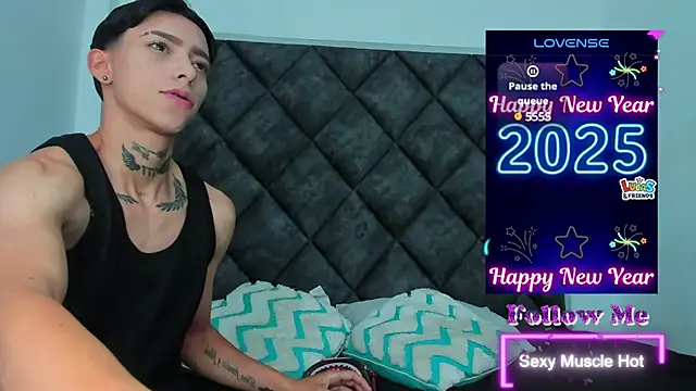 AmberAdams  online show from January 14, 2:00 pm