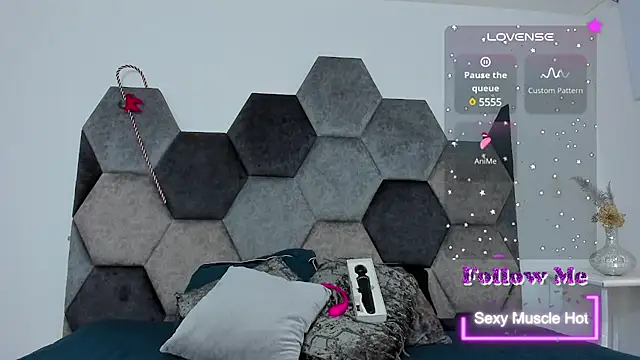 AmberAdams  online show from January 25, 2:25 pm