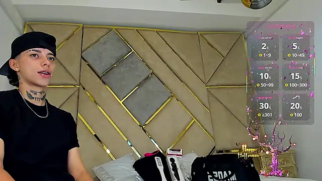 AmberAdams  online show from October 25, 5:08 pm