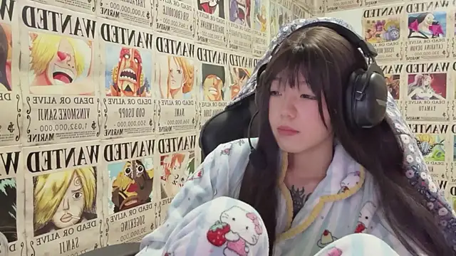 SNAKEgirlQAQ online show from September 23, 6:22 pm