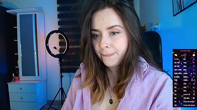 Snapshot of miss_seline chatting on May 15, 11:56 pm miss seline online show from May 15, 11:56 pm