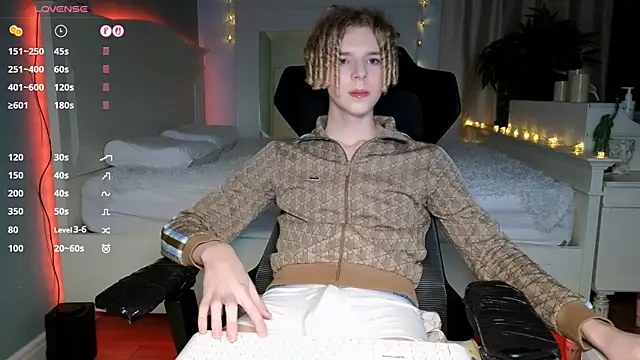 Kudi Minnt online show from April 3, 7:12 pm