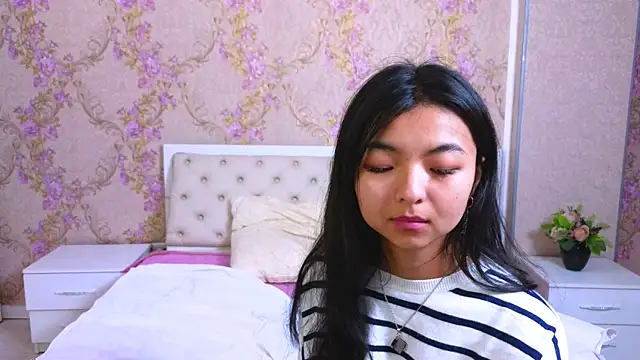 Shy Kira online show from January 24, 6:35 pm