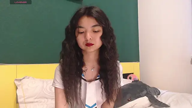 Shy Kira online show from May 29, 8:45 am