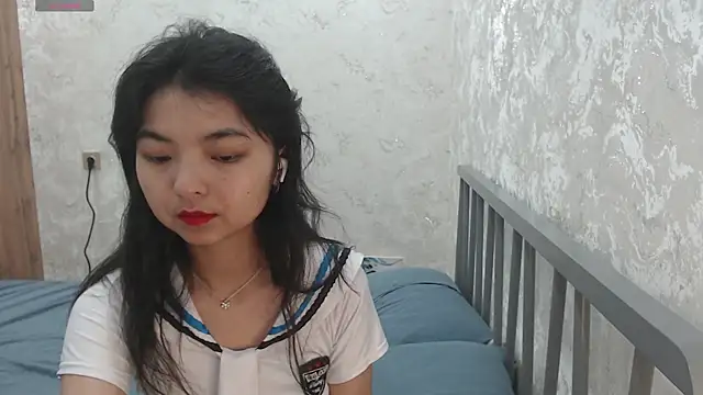 Shy Kira online show from July 6, 8:55 am
