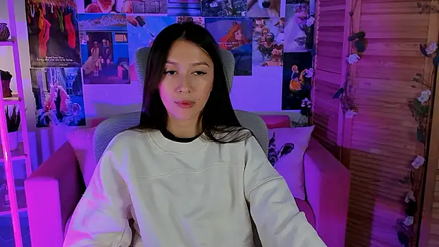LanaBaker online show from December 5, 5:48 am