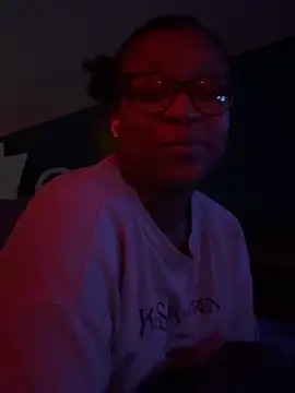 Snapshot of KLoveeee chatting on January 23, 3:16 am KLoveeee online show from January 23, 3:16 am