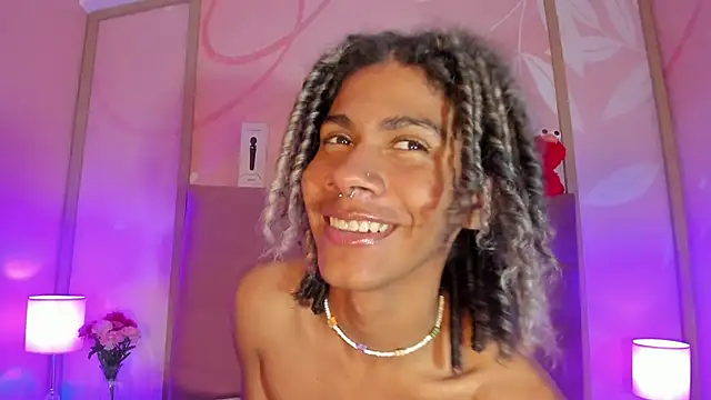 Snapshot of Maxim-Walker chatting on February 11, 8:58 am Maxim-Walker online show from February 11, 8:58 am