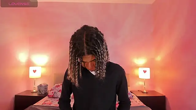 Snapshot of Maxim-Walker chatting on March 12, 3:13 am Maxim-Walker online show from March 12, 3:13 am