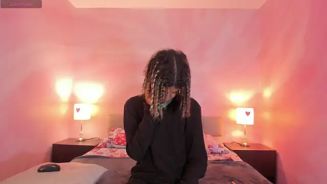 Snapshot of Maxim-Walker chatting on March 20, 3:34 am Maxim-Walker online show from March 20, 3:34 am