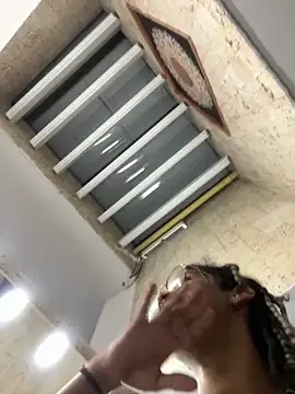 Snapshot of Maxim-Walker chatting on September 11, 3:17 am Maxim-Walker online show from September 11, 3:17 am